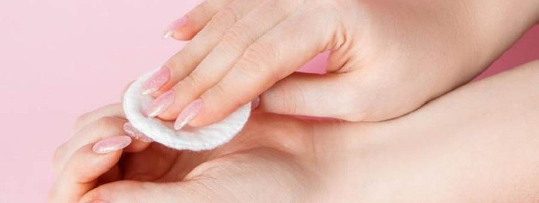 بدائل منزلية ووصفات طبيعية لطلاء الأظافر