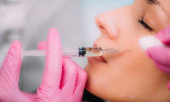 أهم الاتجاهات التجميلية لعام 2022