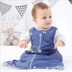 A front sleep overalls for infants